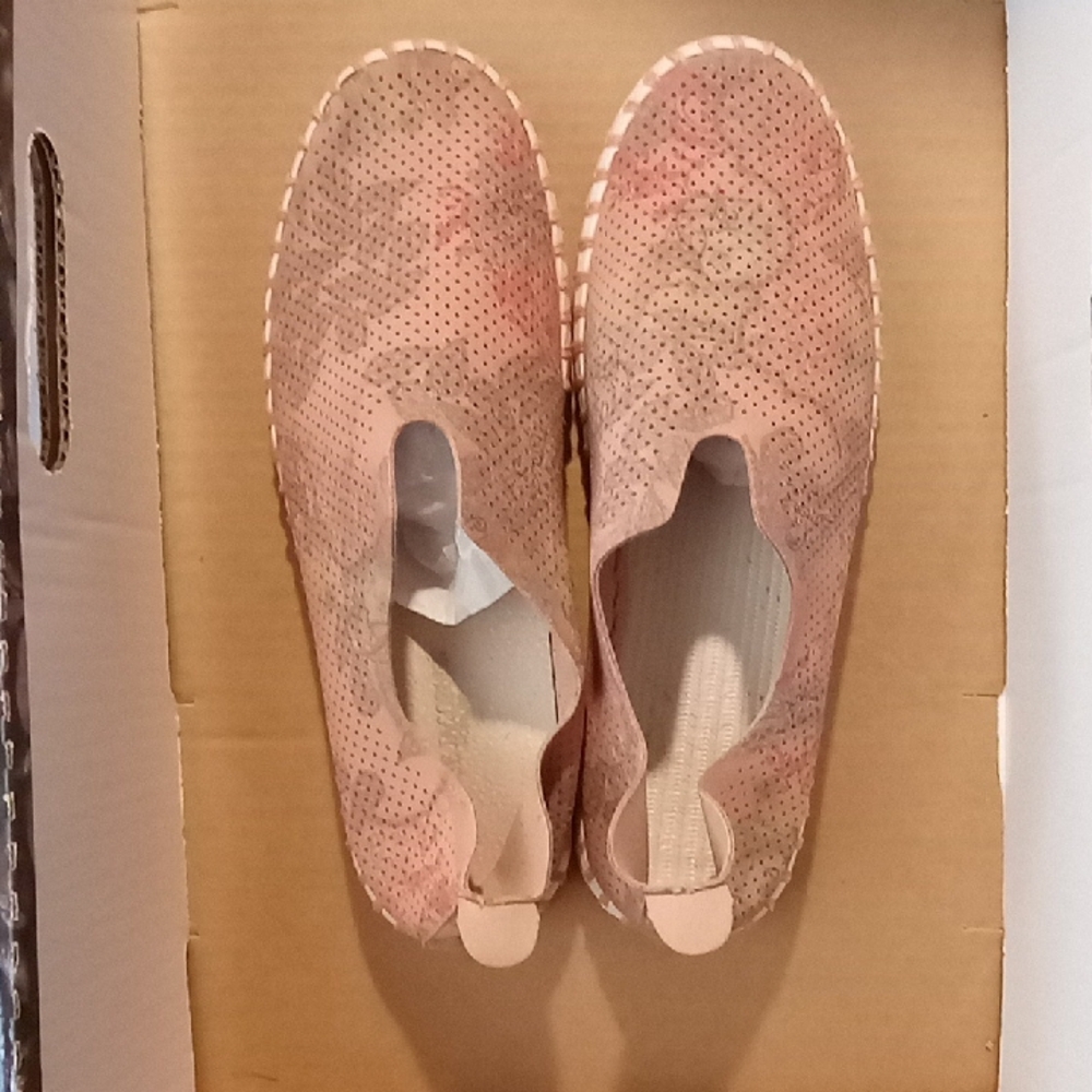 Ilse Jacobsen Pink Perforated Slip-On Shoes Size 41